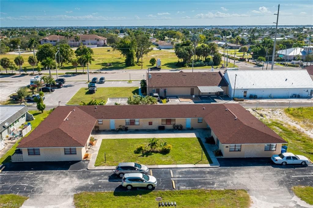 2935 SE 15th PL 2 CAPE CORAL, FL 33904