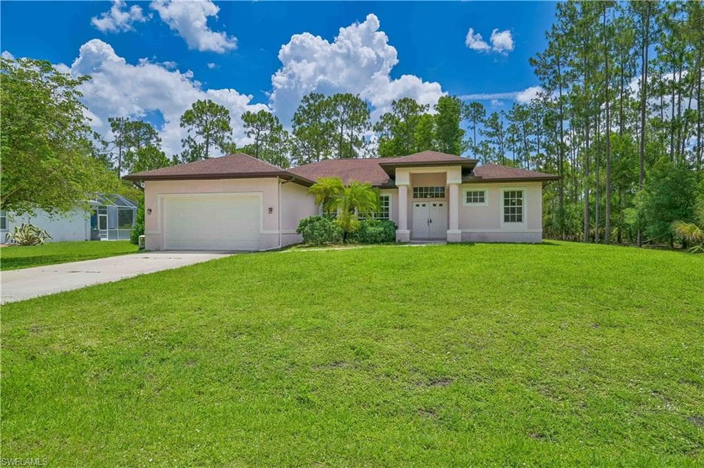 502 Columbus AVE LEHIGH ACRES, FL 33972