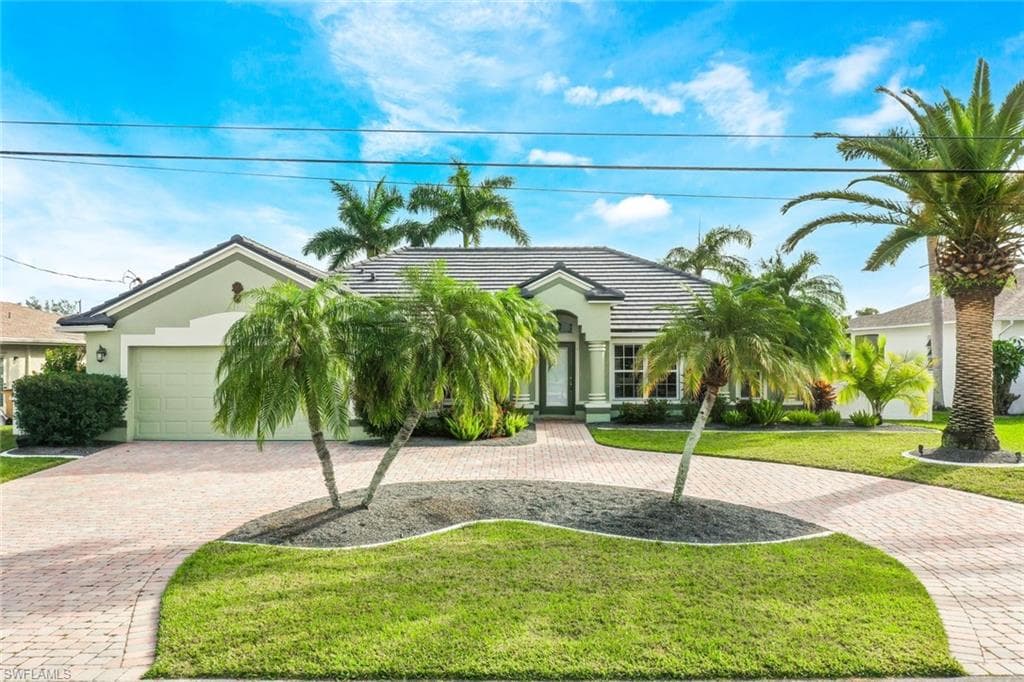 3325 SW 5th PL CAPE CORAL, FL 33914