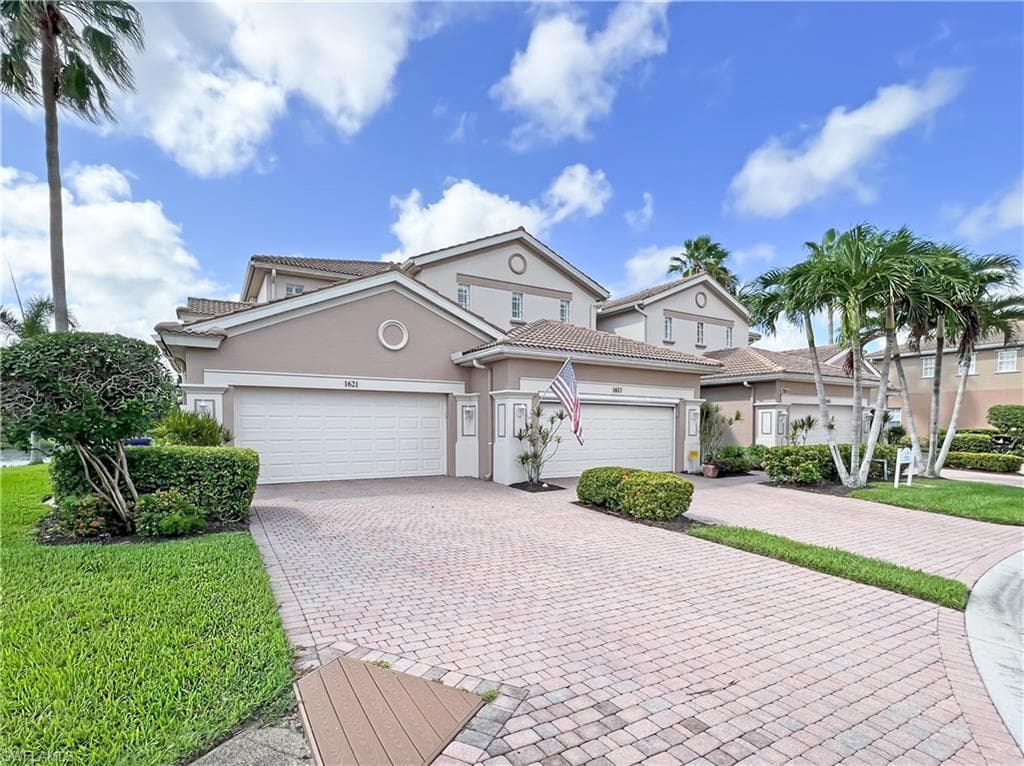 7811 Reflecting Pond CT 1621 FORT MYERS, FL 33907