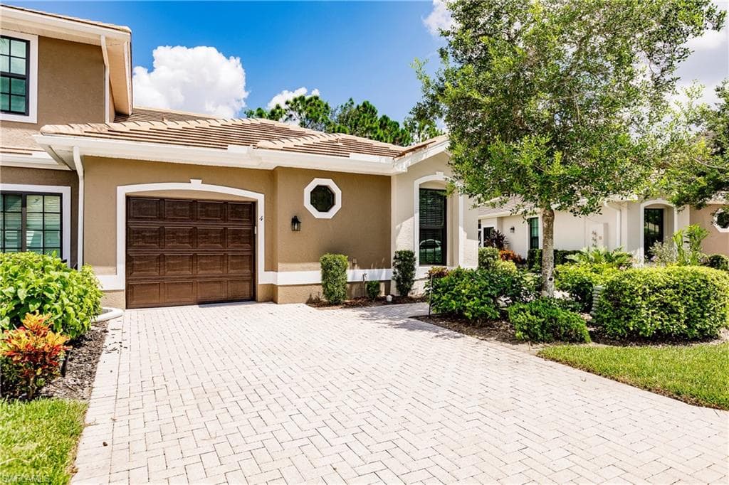 7710 Woodbrook CIR 4404 NAPLES, FL 34104