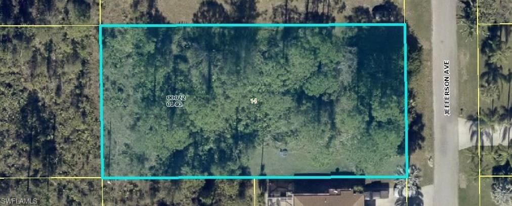 903 Jefferson AVE LEHIGH ACRES, FL 33936