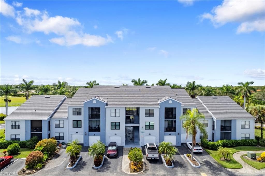 13505 Eagle Ridge DR 426 FORT MYERS, FL 33912