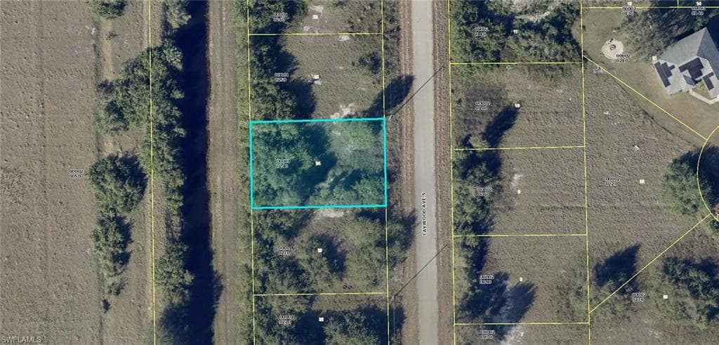 422 Caywood AVE S LEHIGH ACRES, FL 33974
