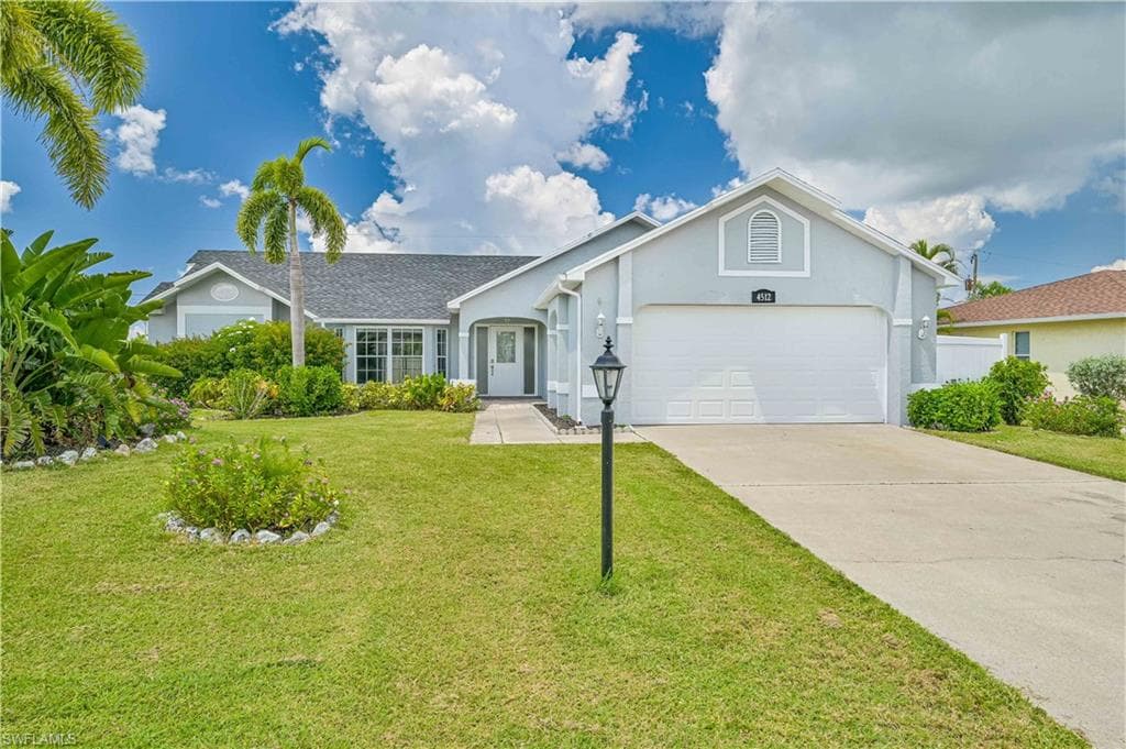 4512 SW 5th PL CAPE CORAL, FL 33914
