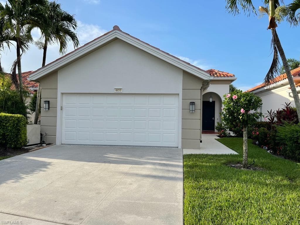 4653 Rio Poco CT NAPLES, FL 34109