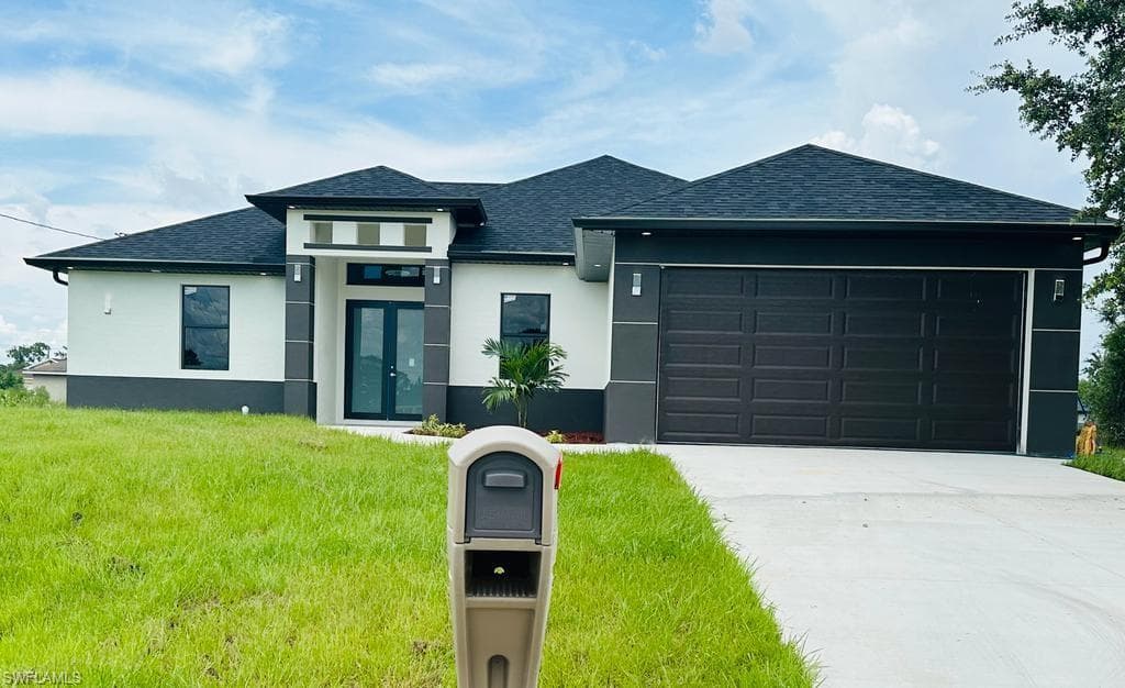 3800 3rd ST SW LEHIGH ACRES, FL 33976