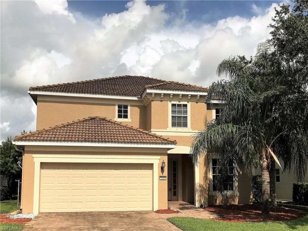 1985 Sagebrush CIR NAPLES, FL 34120