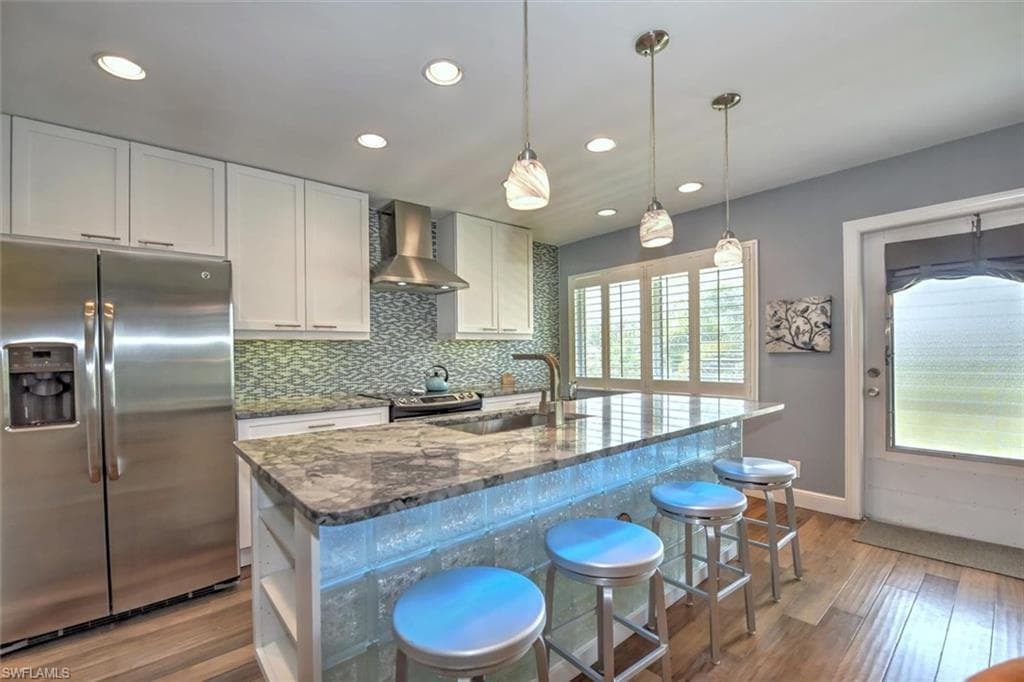 473 12th AVE S B11 NAPLES, FL 34102