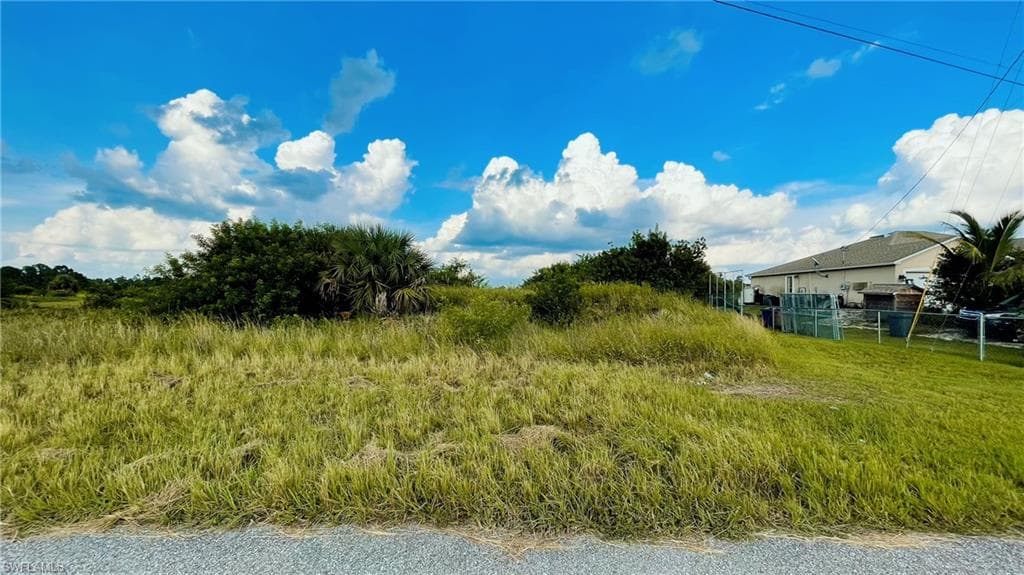 981 Countess AVE LEHIGH ACRES, FL 33974