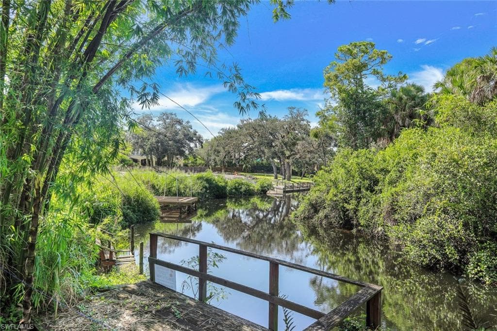 11131 Orangewood DR BONITA SPRINGS, FL 34135
