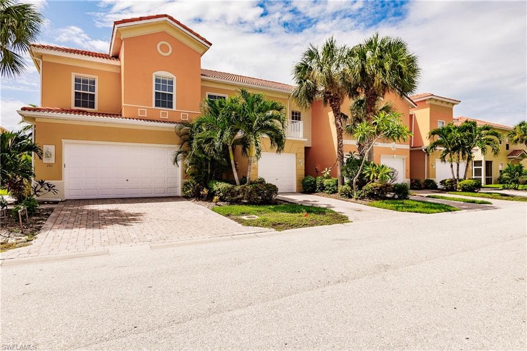 9817 Boraso WAY 101 FORT MYERS, FL 33908