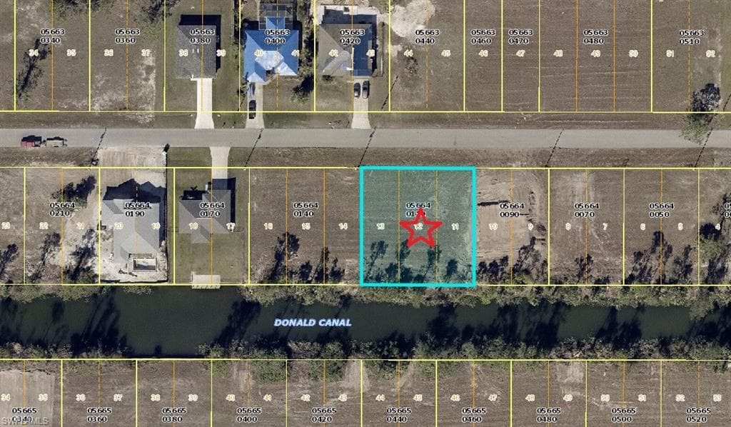 2306 NE 35th LN CAPE CORAL, FL 33909