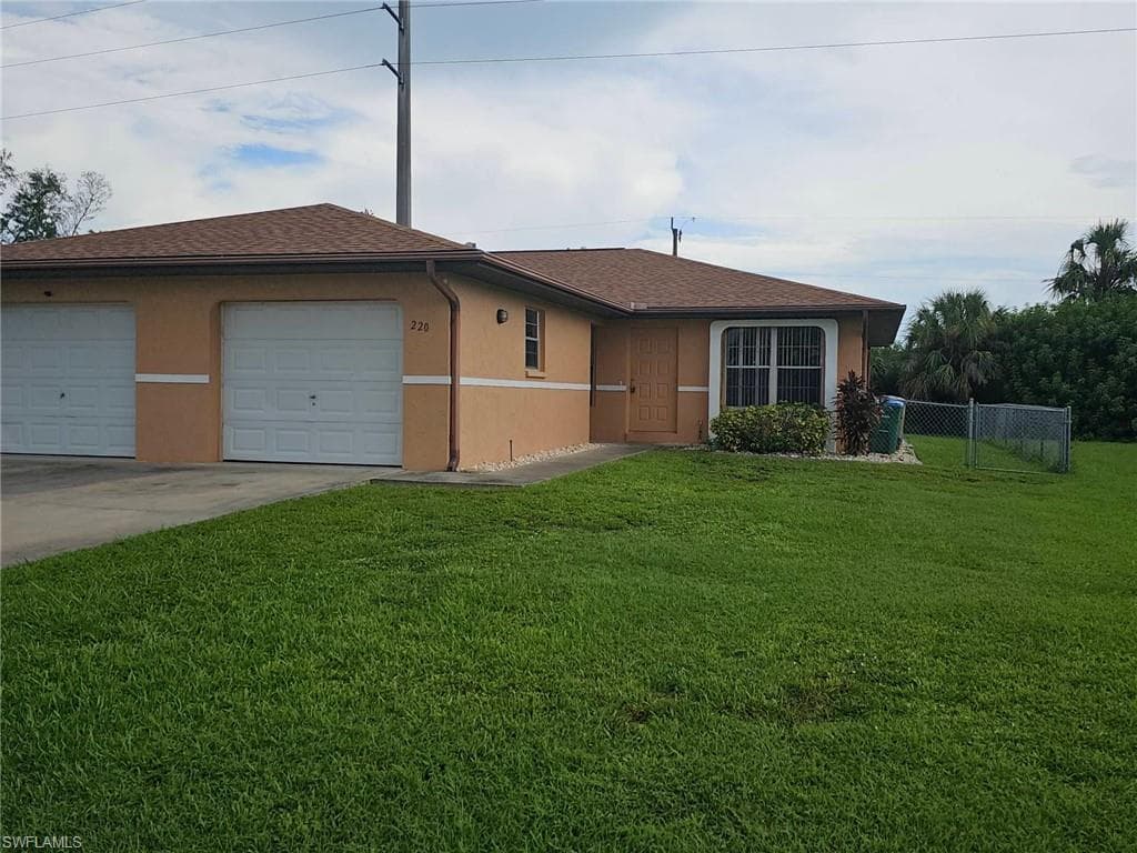 220 SW 47th TER CAPE CORAL, FL 33914