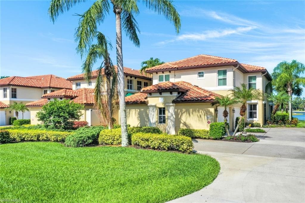 20667 Wildcat Run DR 102 ESTERO, FL 33928