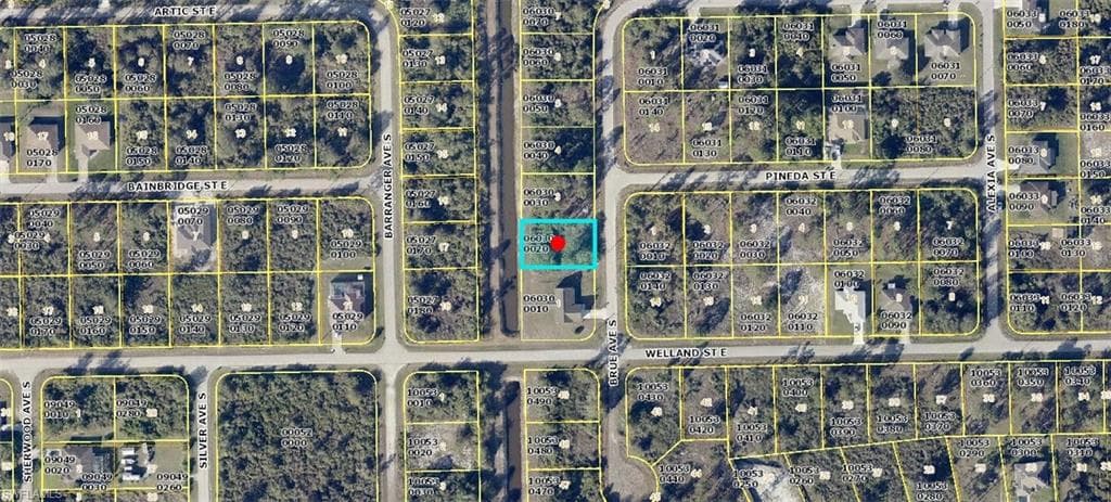 538 Brue AVE S LEHIGH ACRES, FL 33974