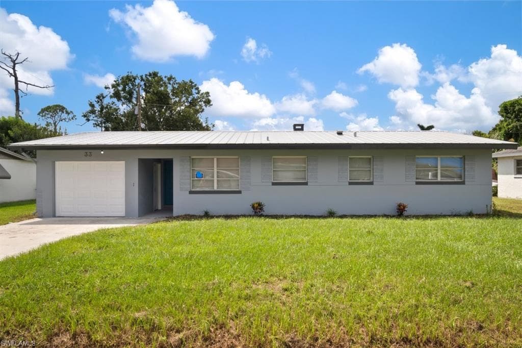 33 Becker DR NORTH FORT MYERS, FL 33903