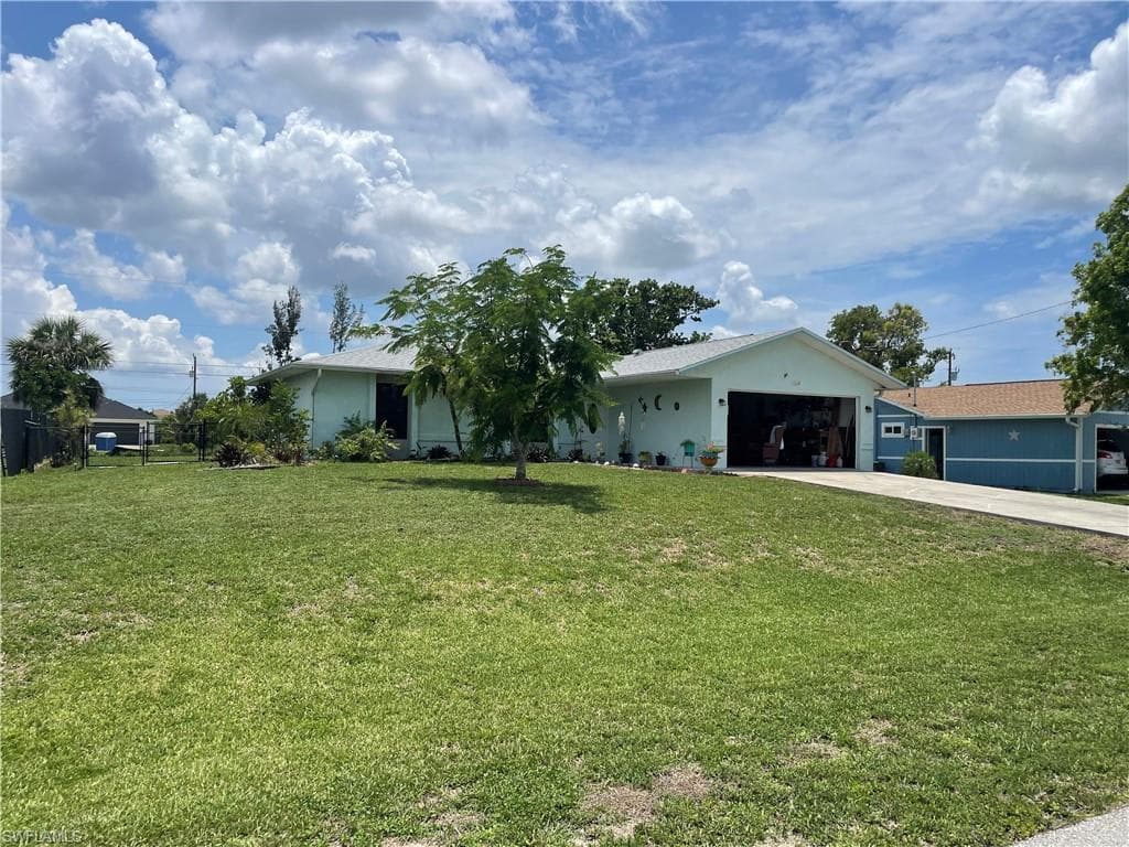 1824 NE 3rd ST CAPE CORAL, FL 33909