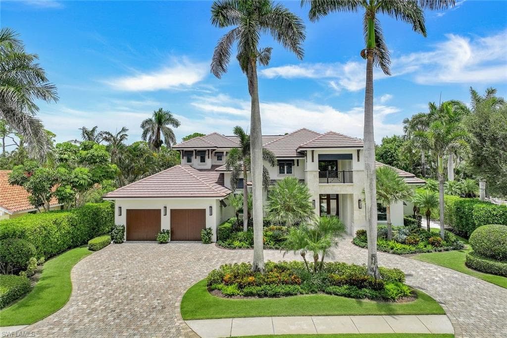 569 Neapolitan WAY NAPLES, FL 34103