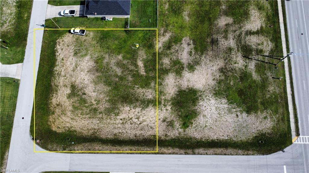 2017 SW 8TH PL CAPE CORAL, FL 33991