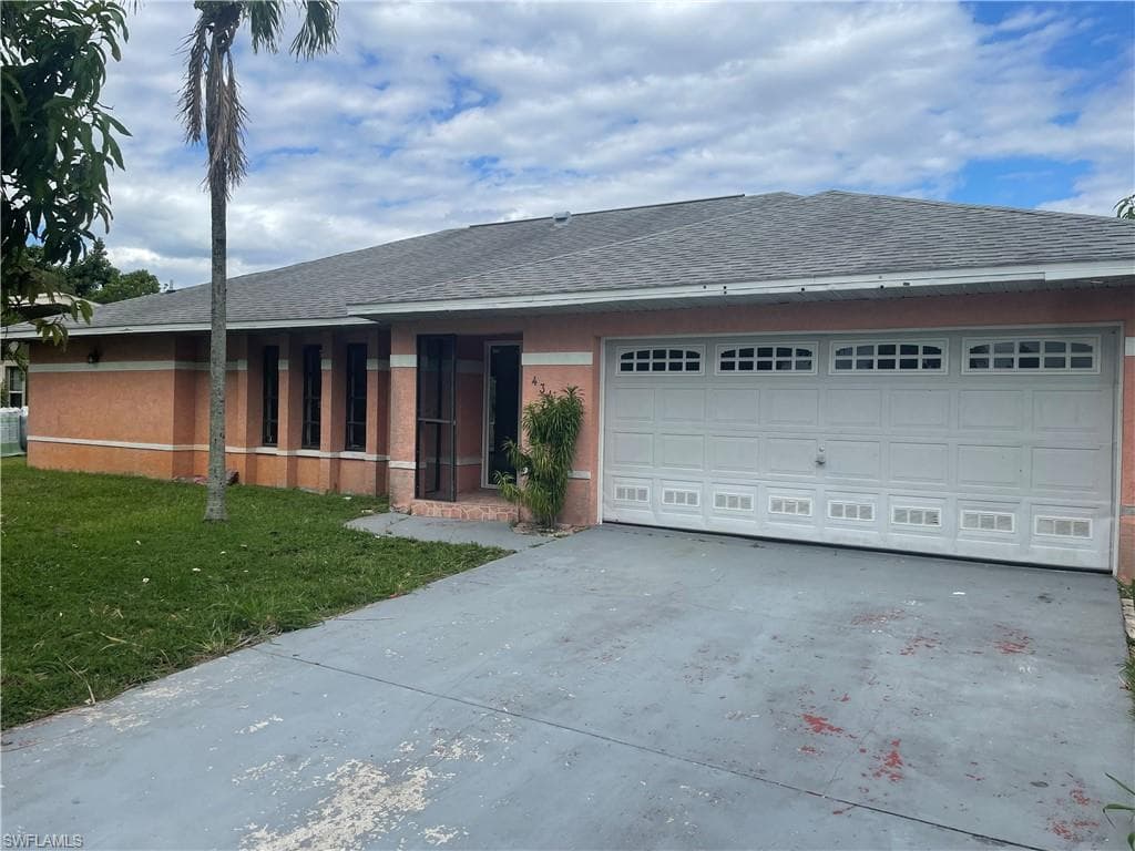 4342 Orange Grove BLVD NORTH FORT MYERS, FL 33903
