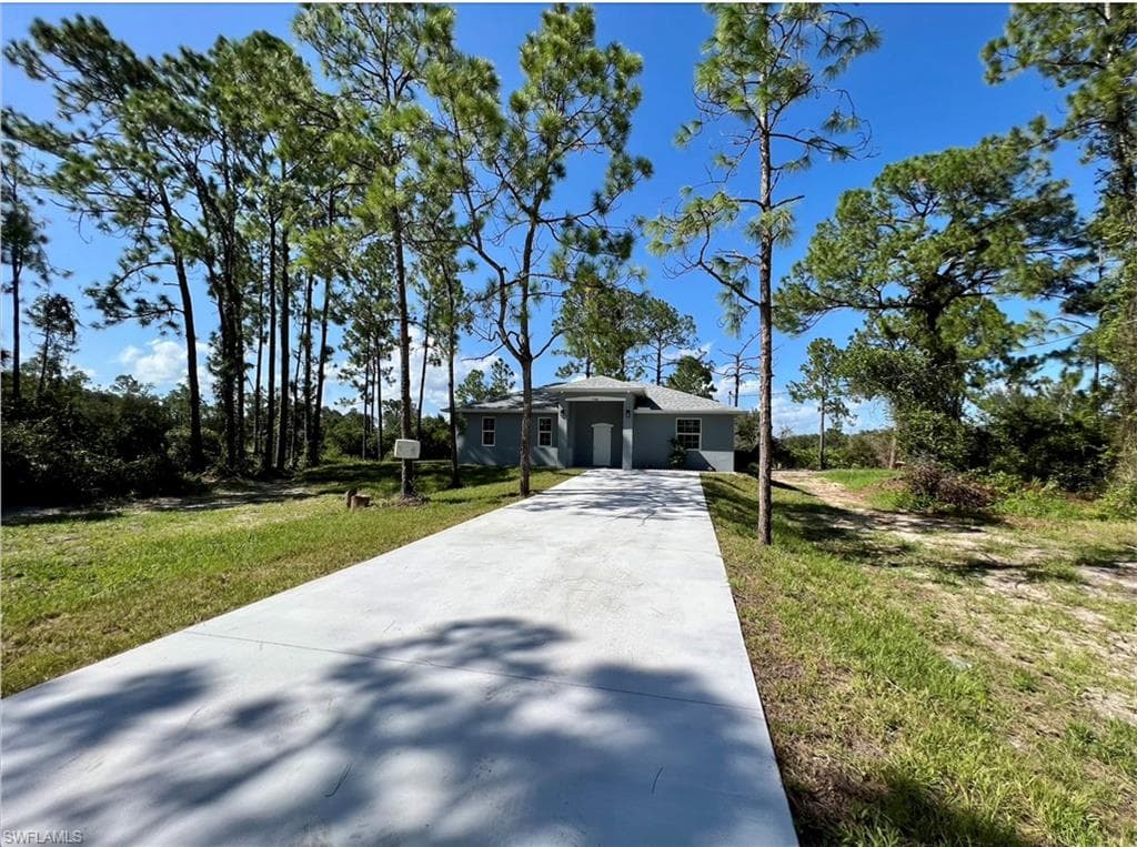 7798 20th PL LABELLE, FL 33935