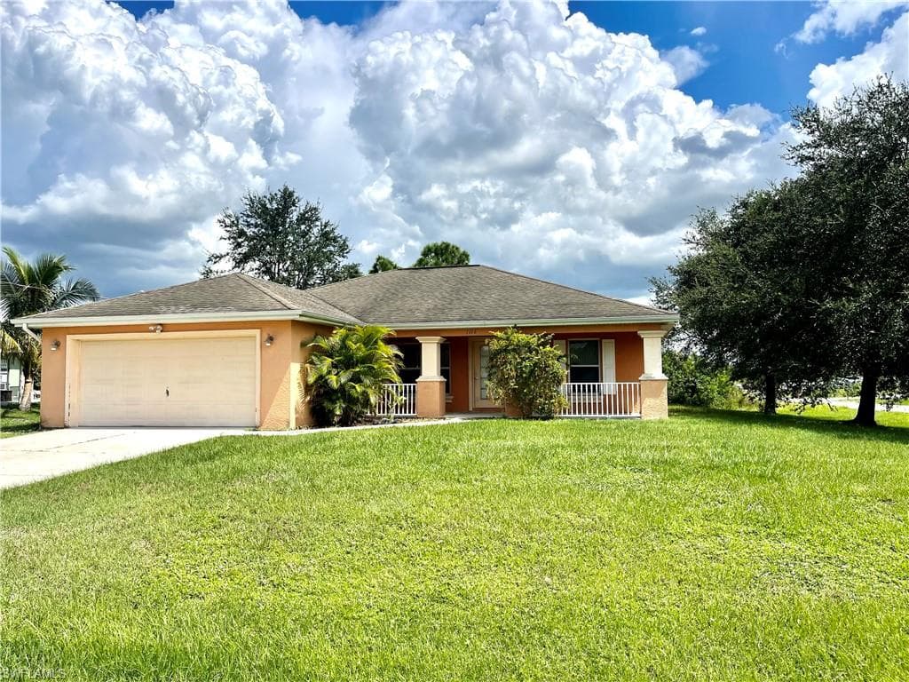 1116 Calvert AVE LEHIGH ACRES, FL 33971