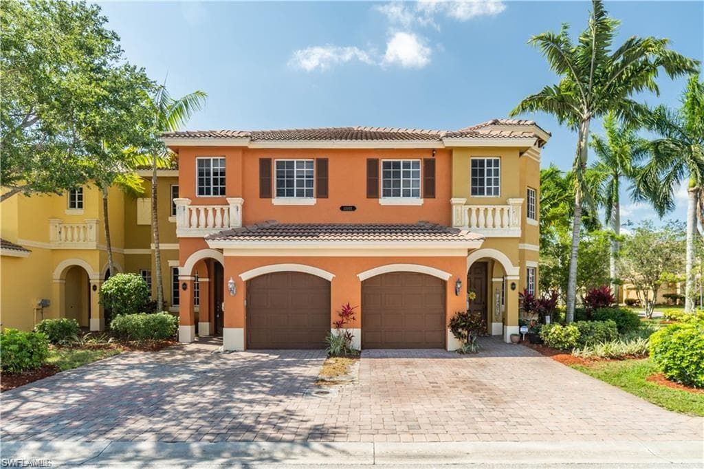 10101 Tin Maple DR 122 ESTERO, FL 33928