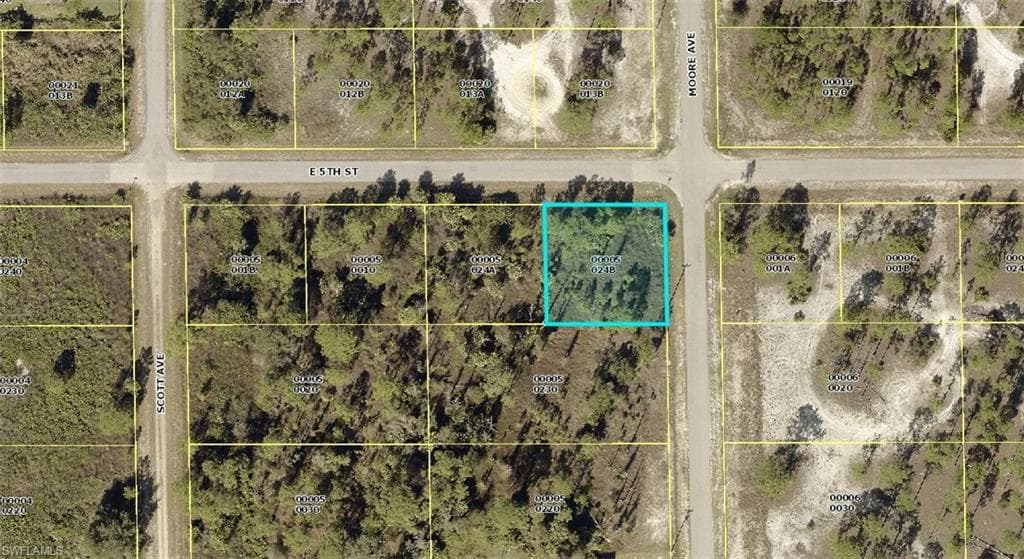 3906 E 5th ST LEHIGH ACRES, FL 33972