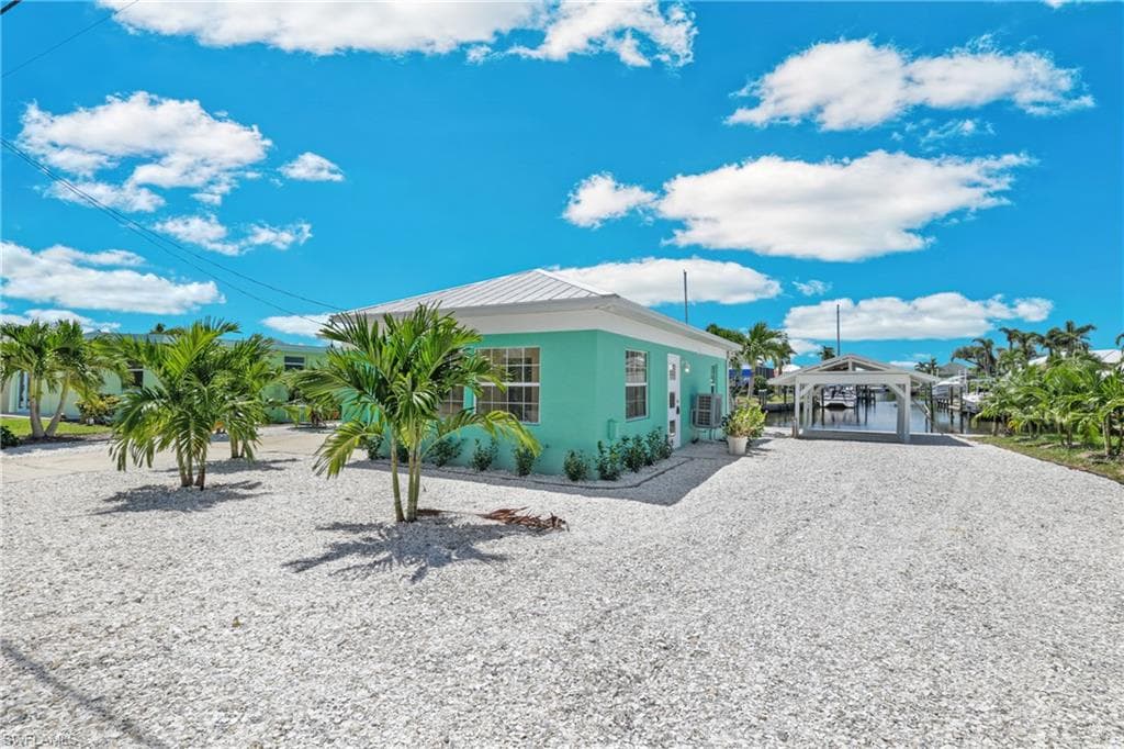 2471 Oleander ST ST. JAMES CITY, FL 33956