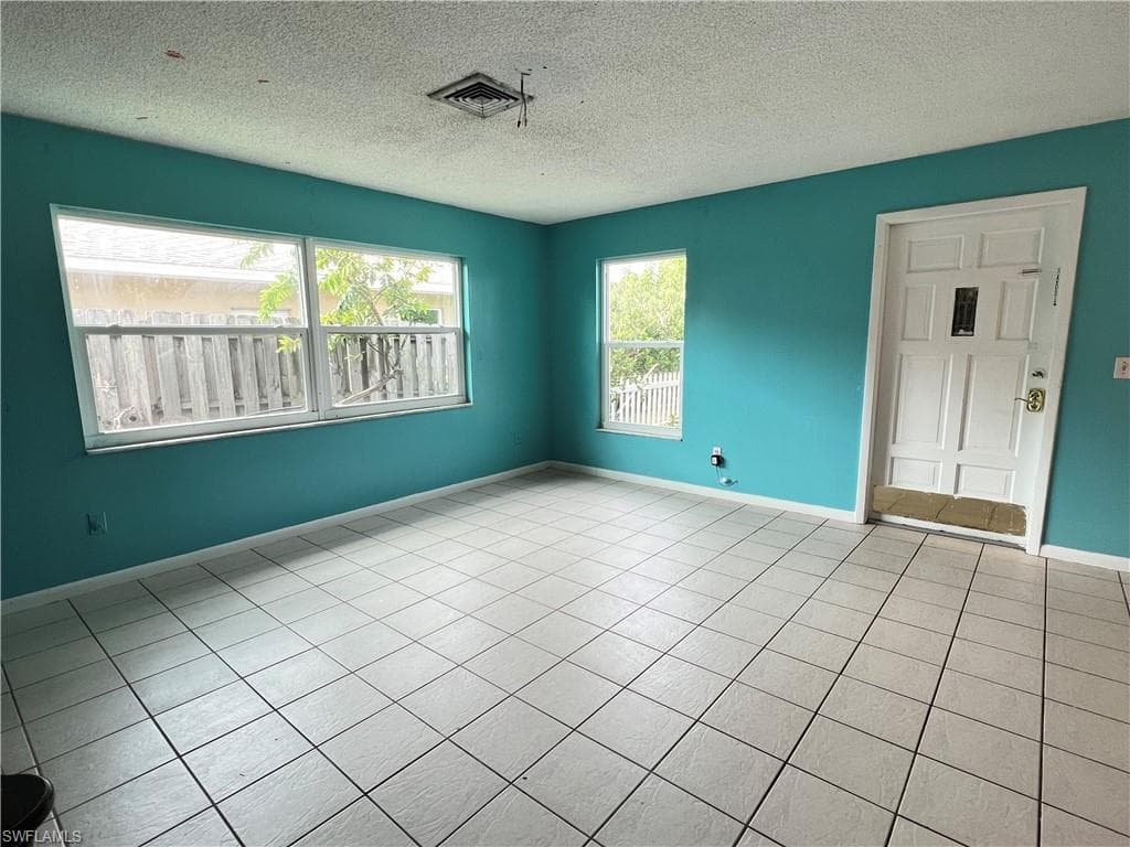 664 100th AVE N NAPLES, FL 34108