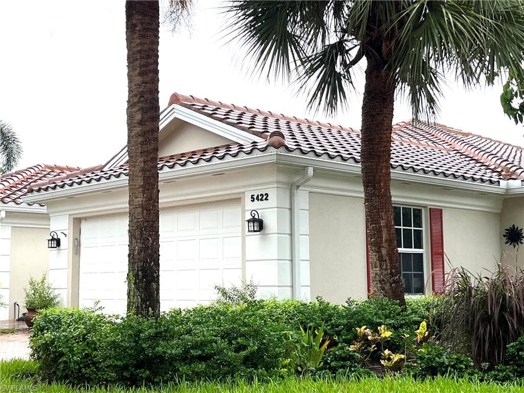 5422 Guadeloupe WAY NAPLES, FL 34119