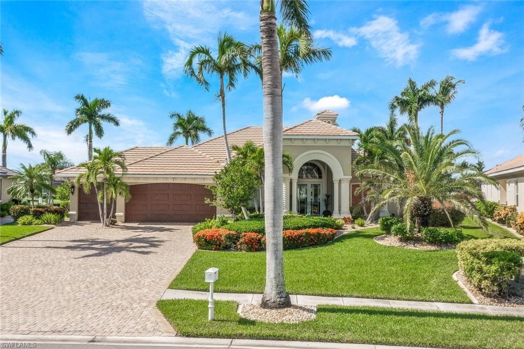 1925 Harbour CIR CAPE CORAL, FL 33914