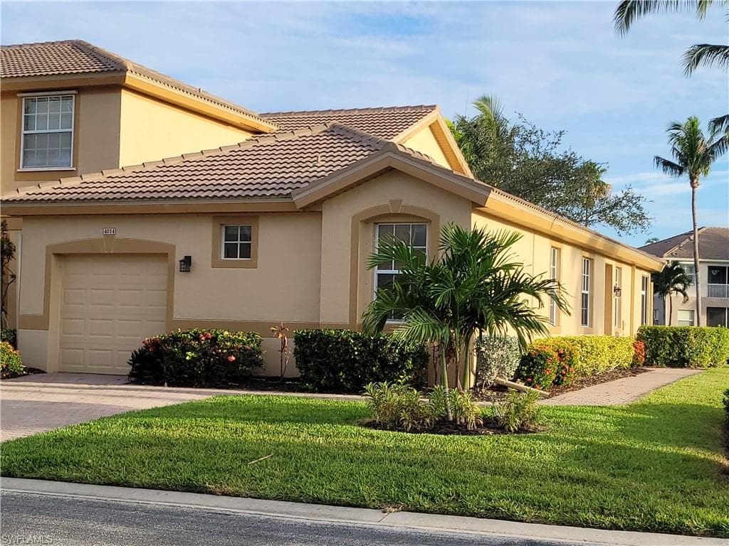 7840 Lake Sawgrass LOOP 4014 FORT MYERS, FL 33907