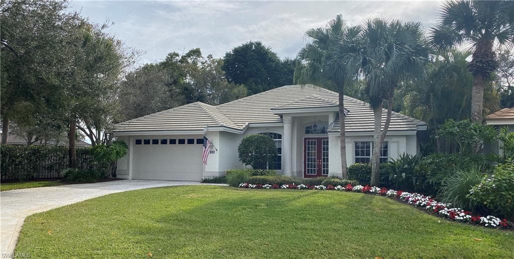 448 Crestwood LN NAPLES, FL 34113