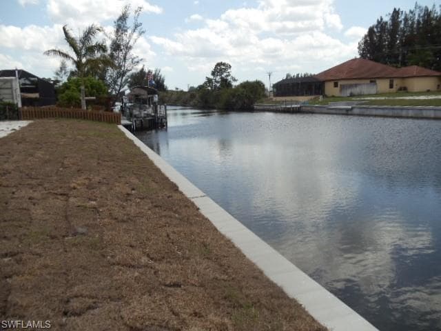 2370 NW 39th AVE CAPE CORAL, FL 33993