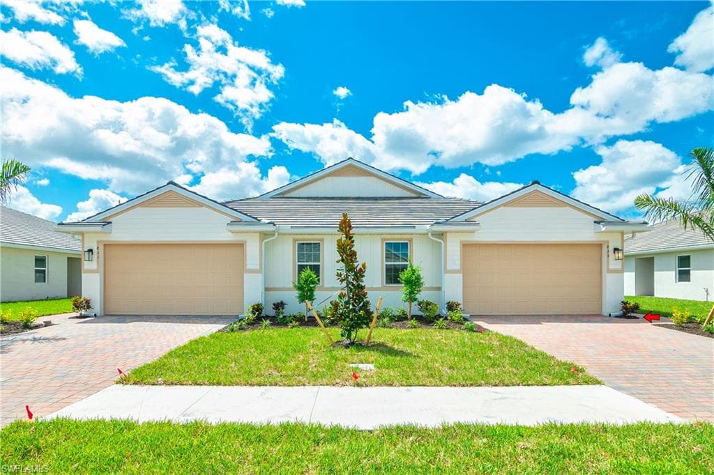 835 Enbrook LOOP NAPLES, FL 34114