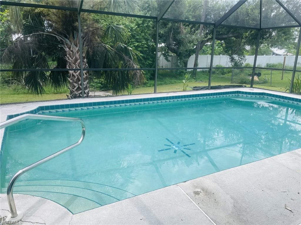 825 Dolphin AVE NW PORT CHARLOTTE, FL 33948