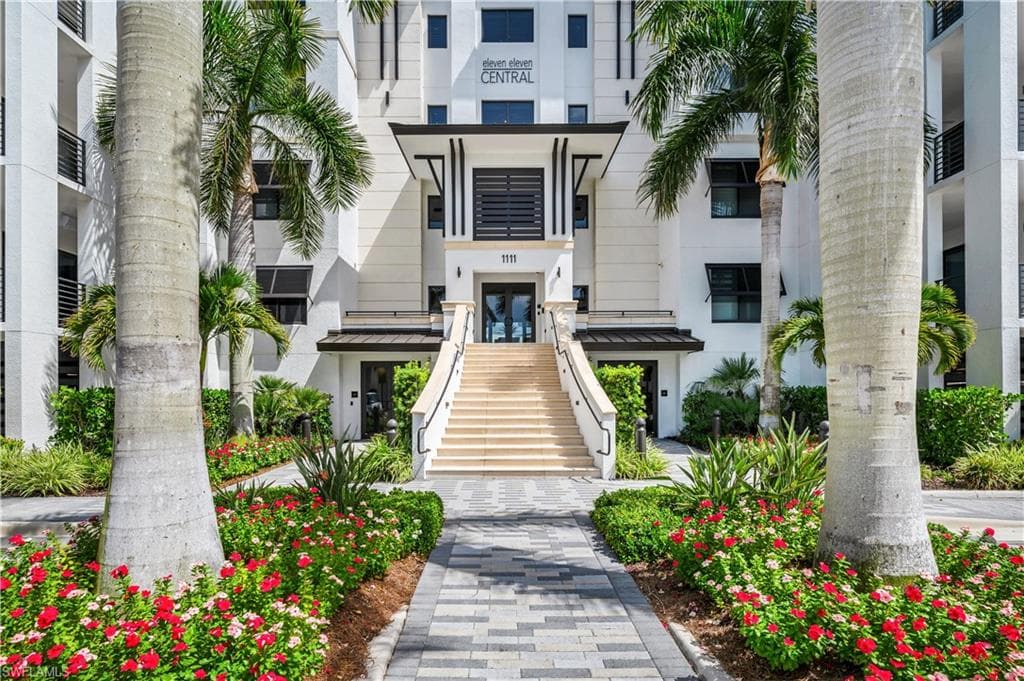 1125 Central AVE 572 NAPLES, FL 34102