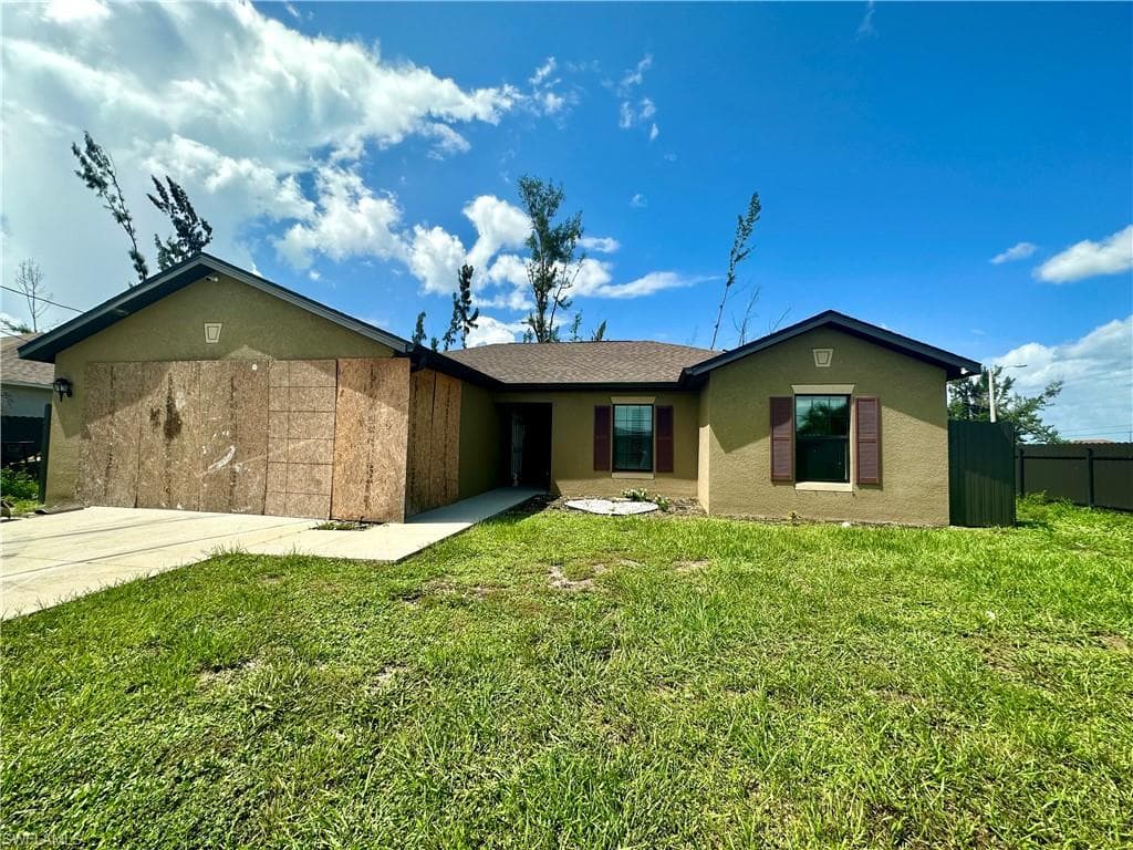 1601 SW 12th TER CAPE CORAL, FL 33991