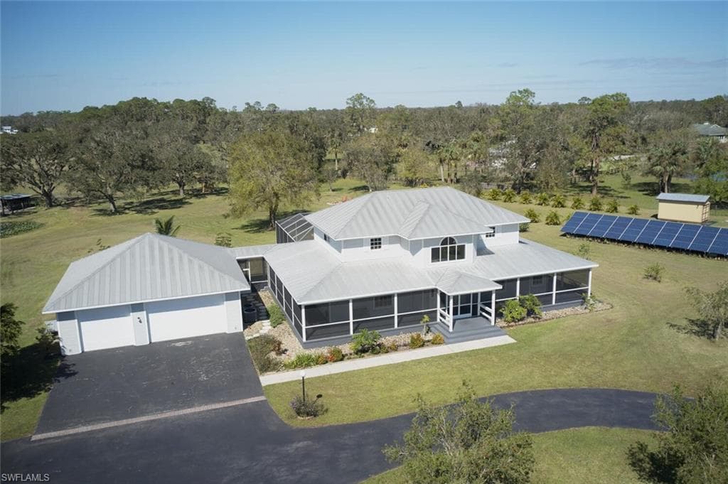 21210 N River RD ALVA, FL 33920