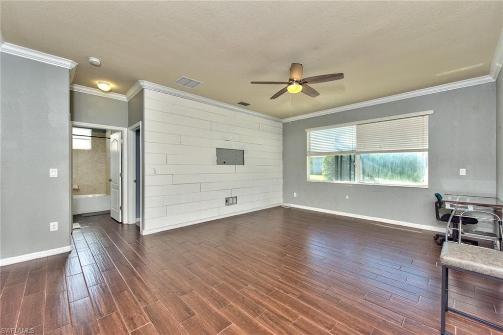 1966 Fairmont LN NAPLES, FL 34120