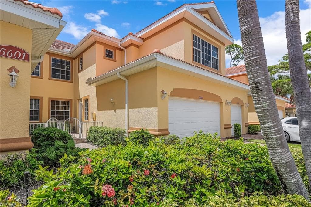5601 Chelsey LN 203 FORT MYERS, FL 33912