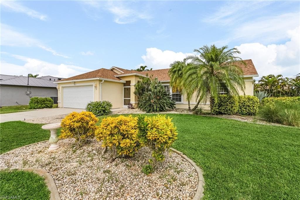 3611 SE Santa Barbara PL CAPE CORAL, FL 33904