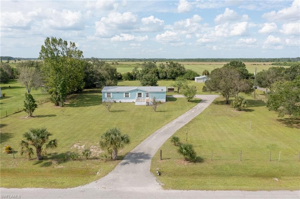 3662 Fort Keis AVE FORT DENAUD, FL 33935