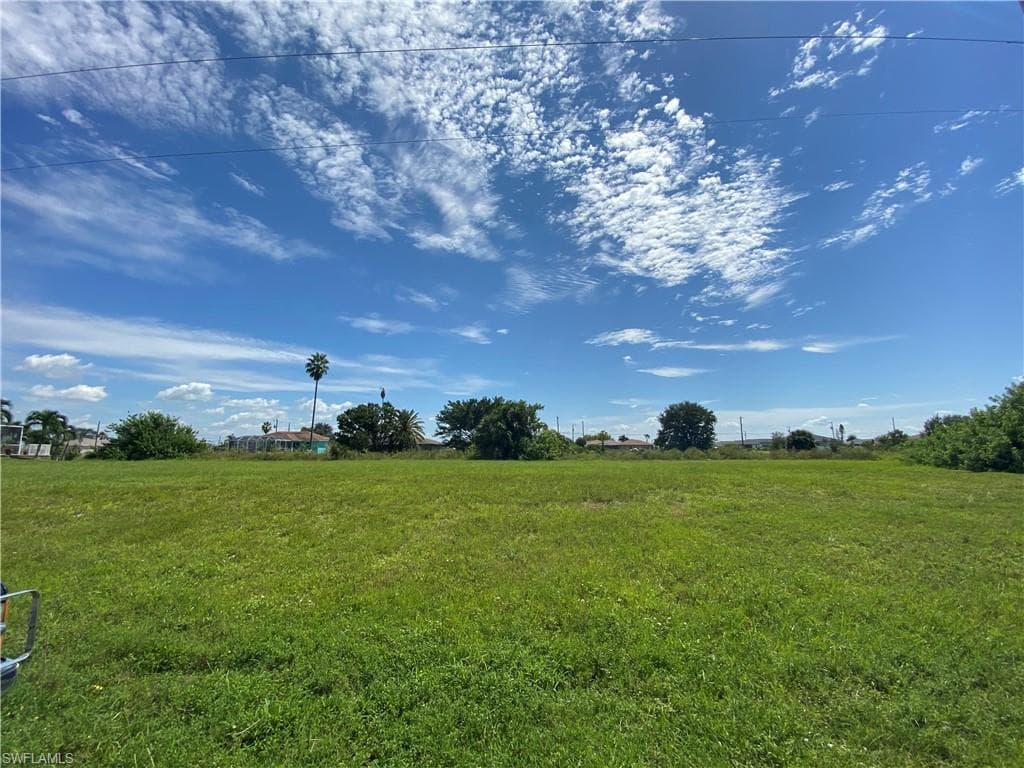 1411 NE 13th PL CAPE CORAL, FL 33909