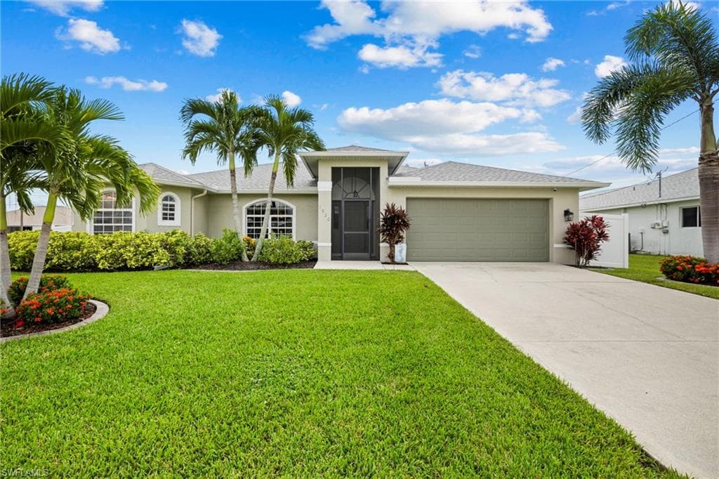 1930 SW 47th TER CAPE CORAL, FL 33914
