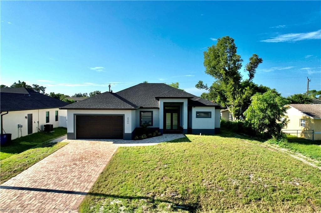8454 San Carlos BLVD FORT MYERS, FL 33967