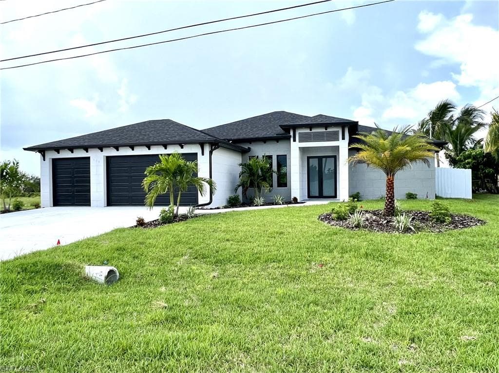 666 NE 5th PL CAPE CORAL, FL 33909