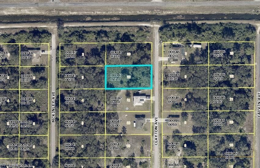 1519 Clayton AVE LEHIGH ACRES, FL 33972
